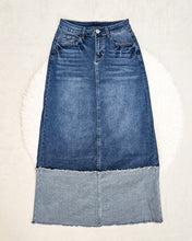 Load image into Gallery viewer, REG. & PLUS TWO TONE LONG DENIM SKIRT