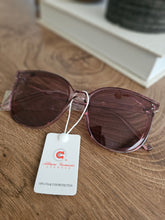 Load image into Gallery viewer, OVERSIZED BUTTERFLY GRADIENT SUNGLASSES
