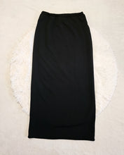 Load image into Gallery viewer, LONG BLACK PENCIL SKIRT
