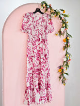 Load image into Gallery viewer, FLORAL SMOCKED MAXI DRESS
