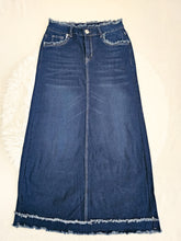 Load image into Gallery viewer, REG. &amp; PLUS FRAYED HEM LONG DENIM SKIRT
