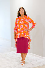 Load image into Gallery viewer, REG. &amp; PLUS MAGENTA PENCIL SKIRT
