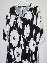 Load image into Gallery viewer, REG. &amp; PLUS BLACK &amp; IVORY FLOWER MIDI DRESS
