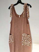 Load image into Gallery viewer, REG. &amp; PLUS BROWN/LEOPARD RIB OVERALL DRESS
