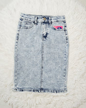 Load image into Gallery viewer, KIDS ACID WASH DENIM SKIRT
