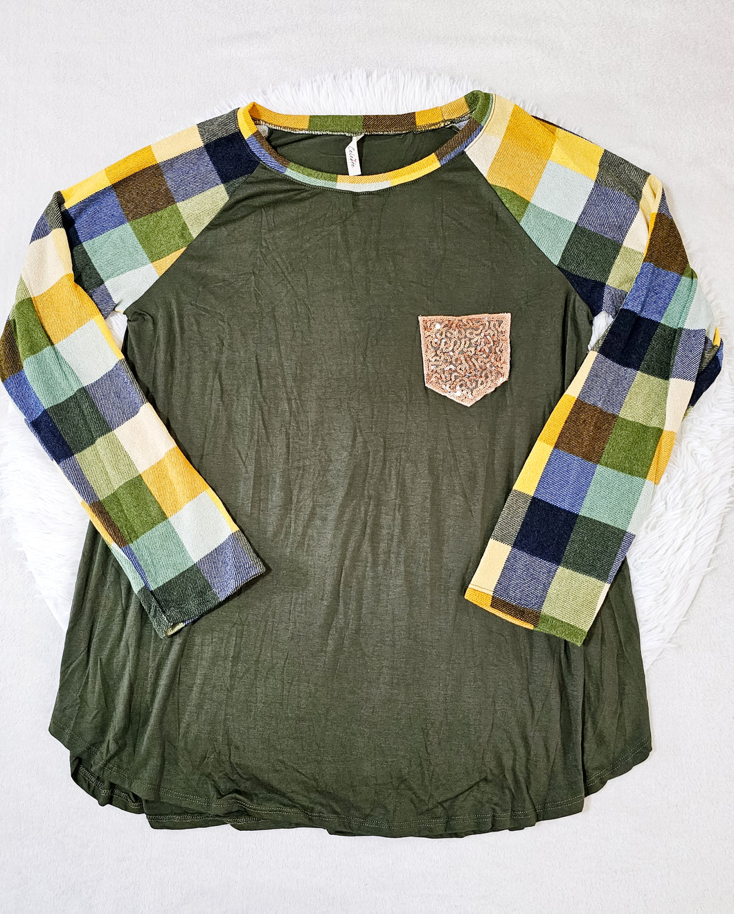 PLUS OLIVE PLAID W/ SEQUENCE POCKET TOP
