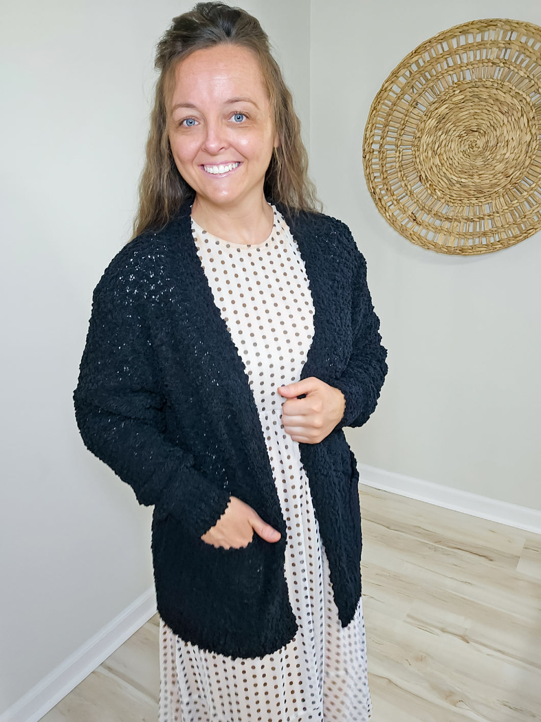BLACK POPCORN CARDIGAN TOP