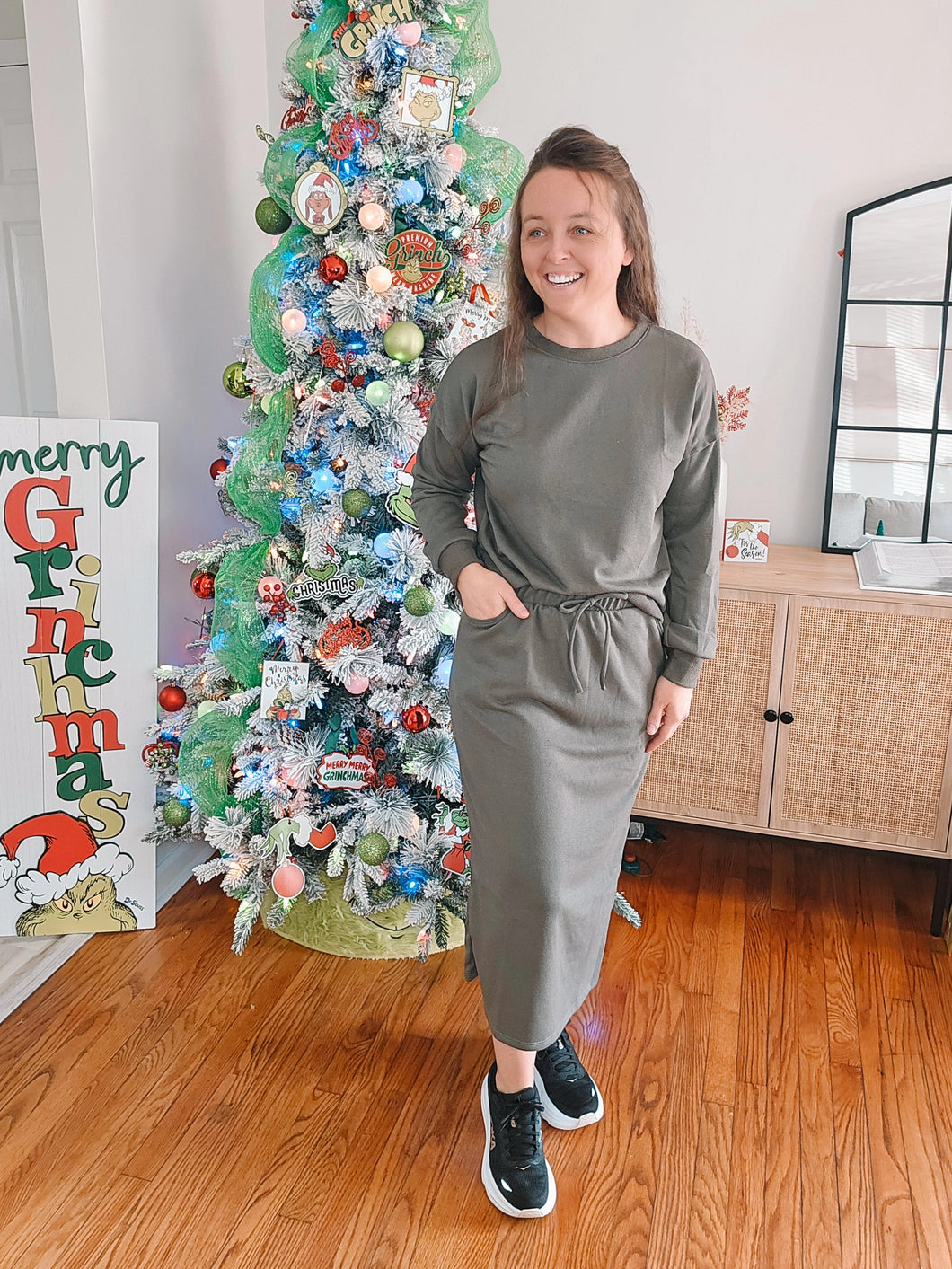 REG. & PLUS OLIVE SWEATER SET (TOP & SKIRT)