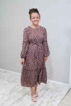 Load image into Gallery viewer, REG. &amp; PLUS FLORAL BELTED MIDI DRESS

