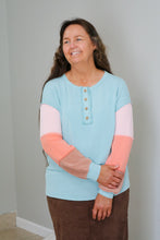 Load image into Gallery viewer, RIBBED KNIT COLORBLOCK TOP
