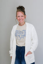 Load image into Gallery viewer, IVORY POPCORN CARDIGAN TOP
