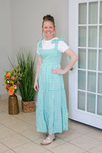 Load image into Gallery viewer, RIBBON TIE GREEN GINGHAM TIERED MAXI DRESS
