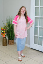 Load image into Gallery viewer, REG. &amp; PLUS PINK PAISLEY PRINT TOP
