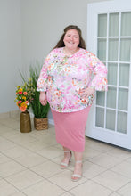 Load image into Gallery viewer, REG. &amp; PLUS PINK FLORAL LAYERING TOP
