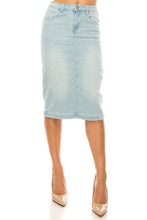 Load image into Gallery viewer, REG. &amp; PLUS LIGHT MIDI DENIM SKIRT
