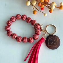 Load image into Gallery viewer, MAMA WRISTLET KEYCHAIN
