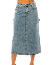 Load image into Gallery viewer, REG. &amp; PLUS 32" UTILITY DENIM SKIRT
