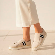 Load image into Gallery viewer, SLIP ON PLATFORM SNEAKER SHOES
